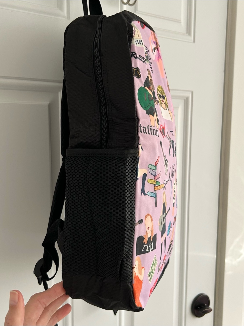 NWOT Taylor Swift 1989 Light Purple All Over
Colorful Print Black Back Sides - Picture 5 of 8